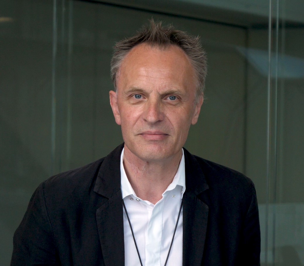 richard-horton-obe-frcpch-fmedsci-elsevier-researcher-academy